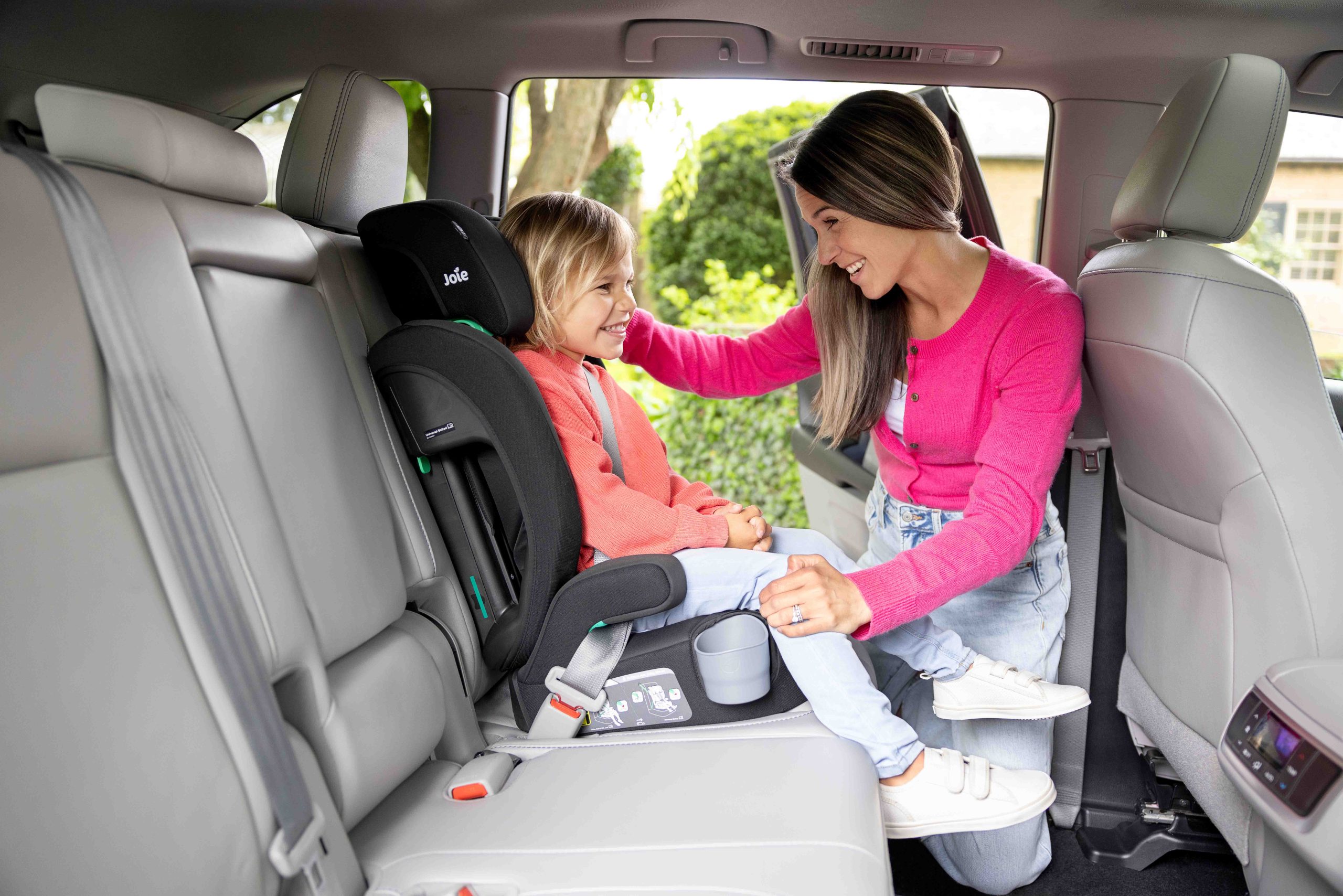 Quy định về thiết bị an toàn cho trẻ em trên ô tô từ 01/01/2026 theo QCVN 123:2024/BGTVT